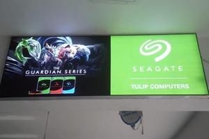 indoor-advertisements-for-seagate-by-ad-vantage