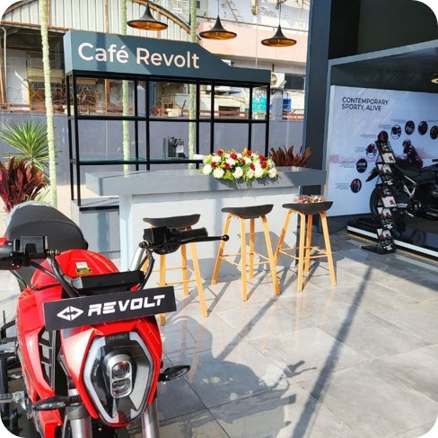 cafe-revolt-retail-designing-by-advantage