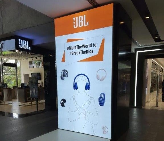 mall-activation-services-done-by-ad-vantage-integrated-marketing-for-jbl