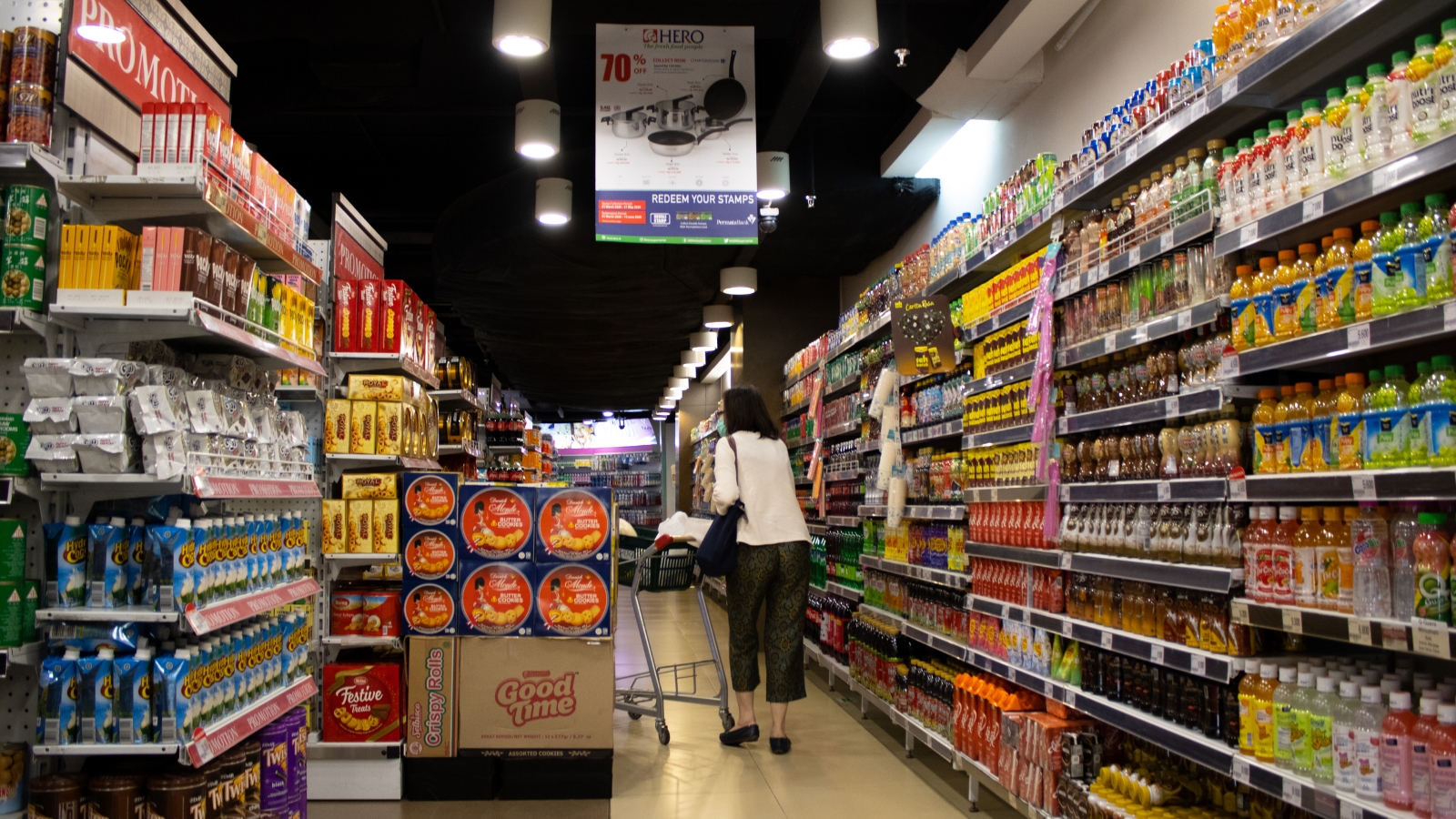 Hypermarket-advertising-done-by-ad-vantage-integrated-marketing